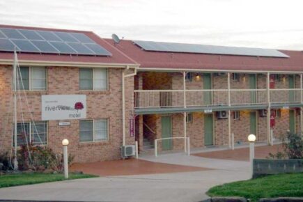 Riverview Motel